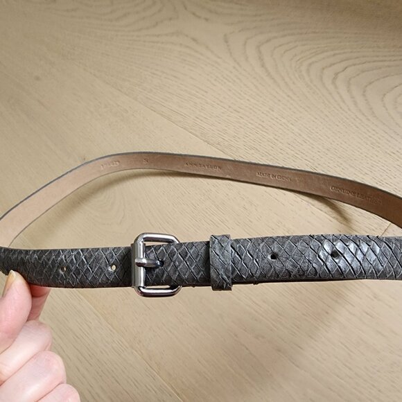 Ann Taylor grey skinny leather belt size S - Picture 1 of 5